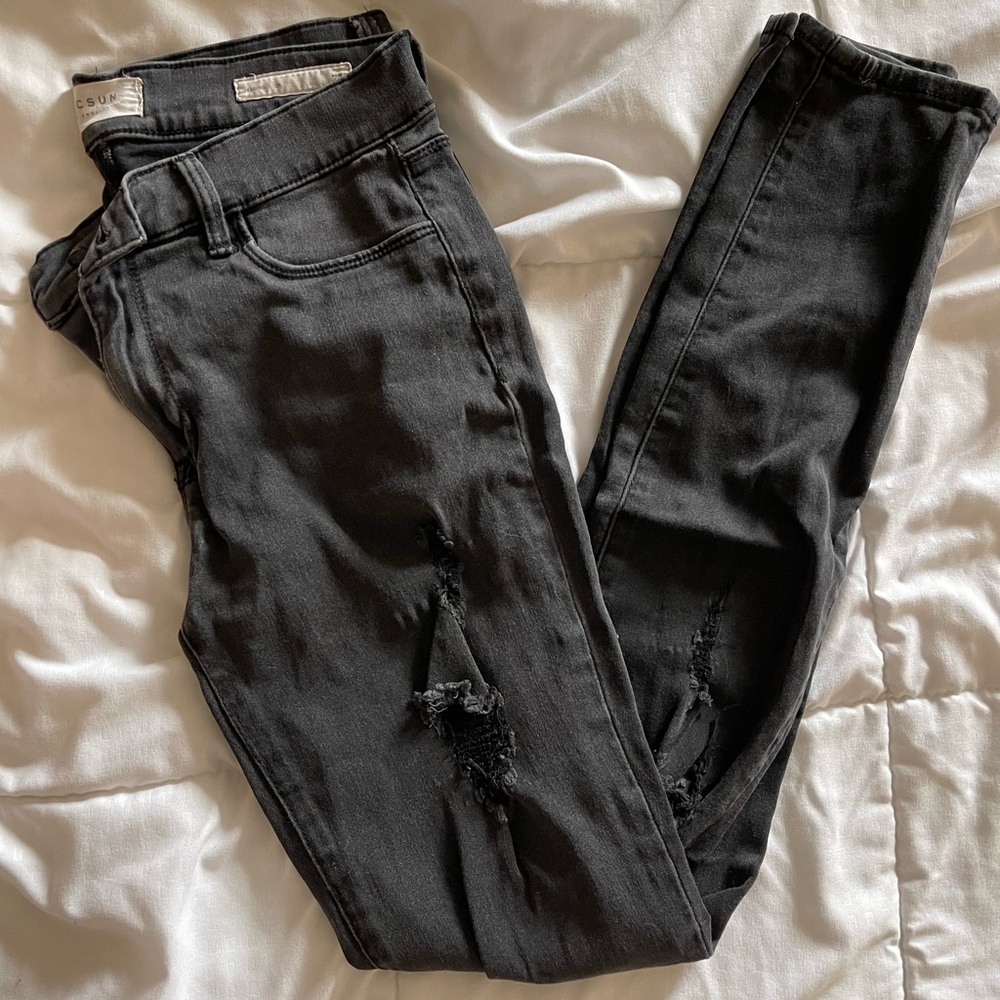 black ripped jeggings